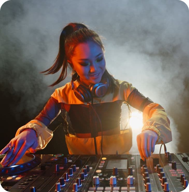 DJS