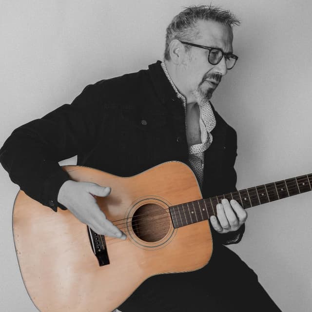 greg dunkailo davis guitar headshot.jpg