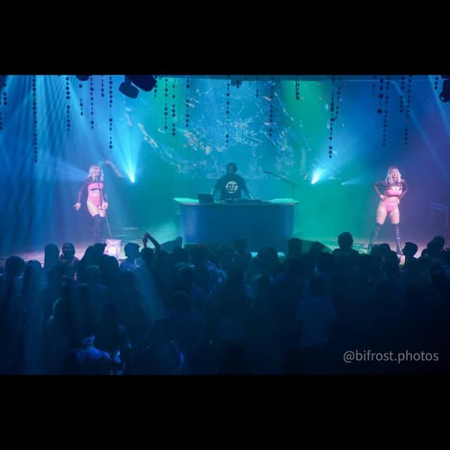 DJ Sterl The Pearl at Luna 2.jpg